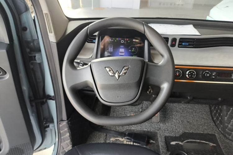 Used Wuling Hongguang MINIEV 2020 Freedom Version Lithium Iron Phosphate Steering Wheel