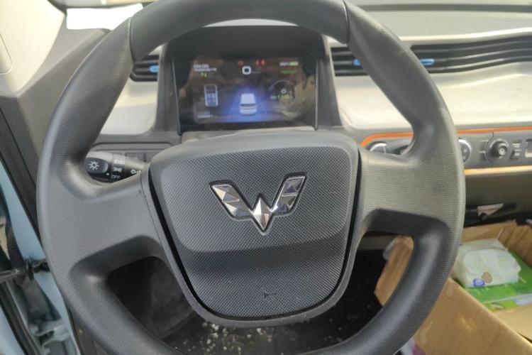 Used Wuling Hongguang MINIEV 2020 Freedom Version Lithium Iron Phosphate Steering Wheel