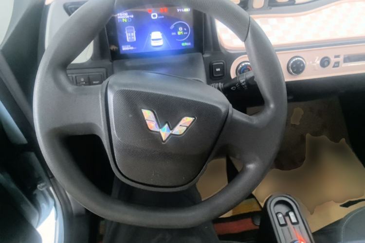 Used Wuling Hongguang MINIEV 2020 Freedom Version Lithium Iron Phosphate Steering Wheel