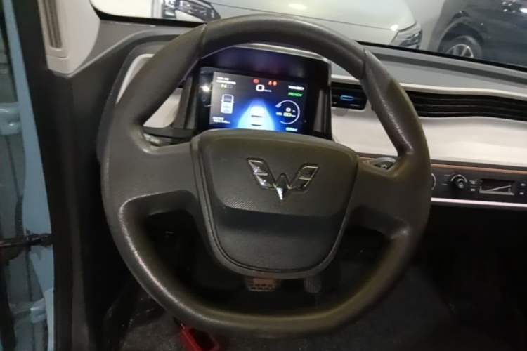 Used Wuling Hongguang MINIEV 2020 Zizai Version Lithium-NMC Steering Wheel