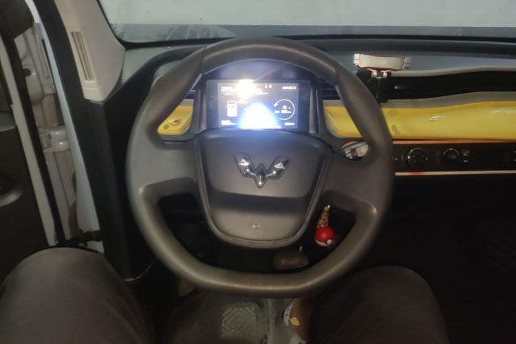 Used Wuling Hongguang MINIEV 2020 Freedom Version Lithium Iron Phosphate Steering Wheel