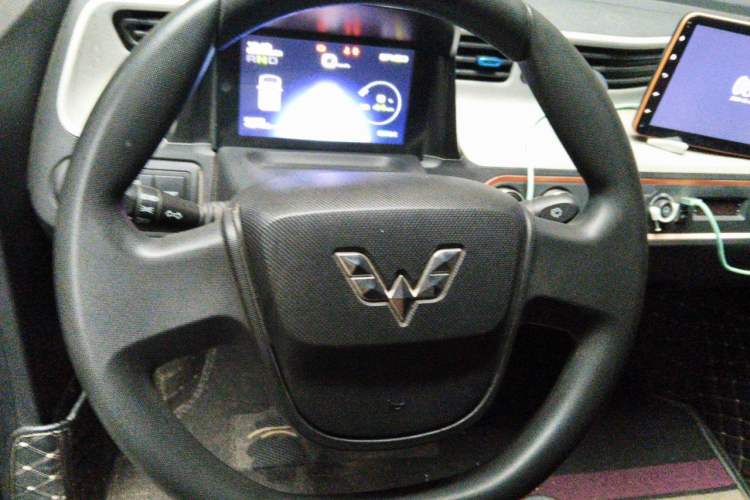 Used Wuling Hongguang MINIEV 2020 Freedom Version Lithium Iron Phosphate Steering Wheel