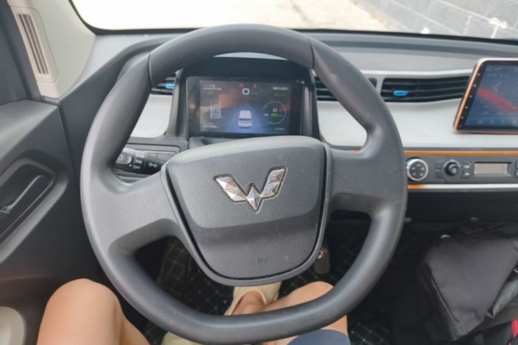 Used Wuling Hongguang MINIEV 2020 Freedom Version Lithium Iron Phosphate Steering Wheel