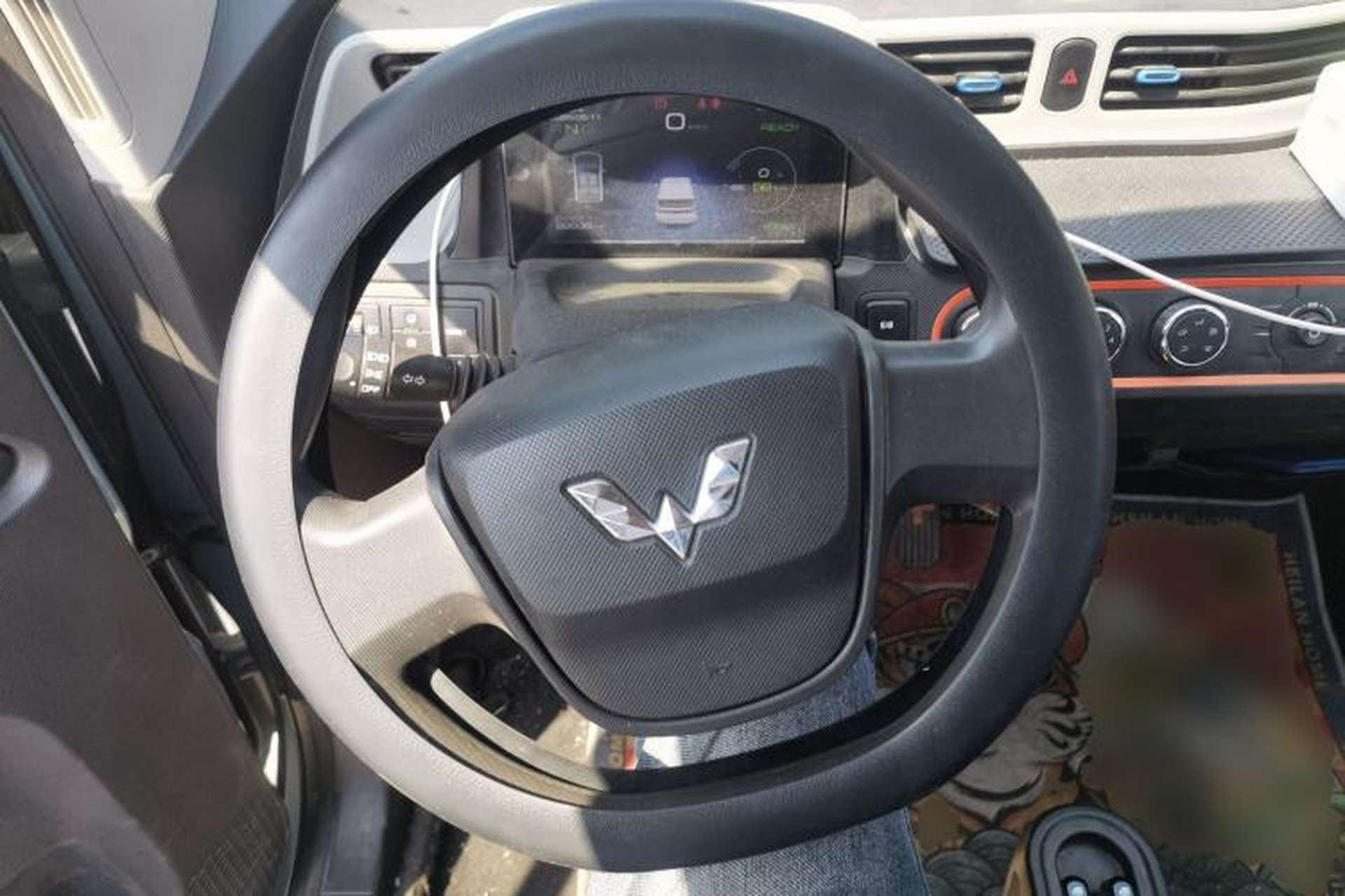 Used Wuling Hongguang MINIEV 2020 Freedom Version Lithium Iron Phosphate Steering Wheel
