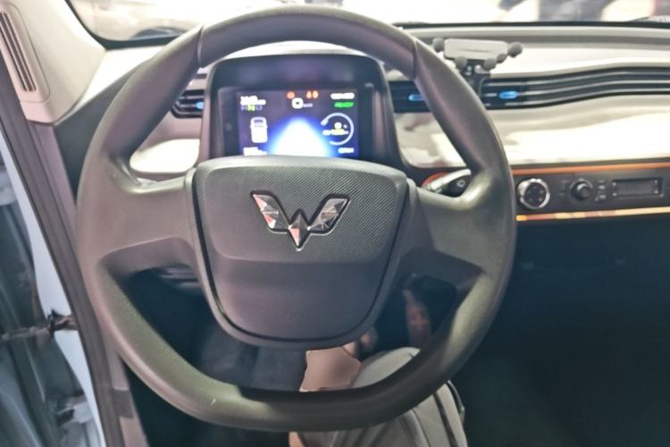 Used Wuling Hongguang MINIEV 2020 Freedom Version Lithium Iron Phosphate Steering Wheel