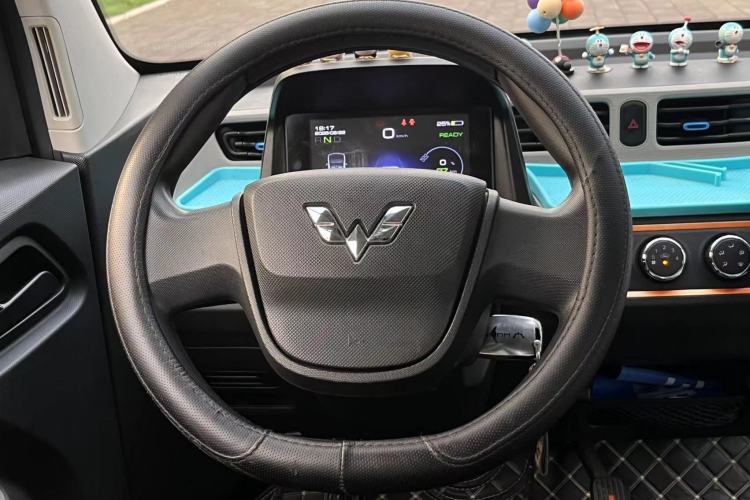 Used Wuling Hongguang MINIEV 2020 Freedom Version Lithium Iron Phosphate Steering Wheel