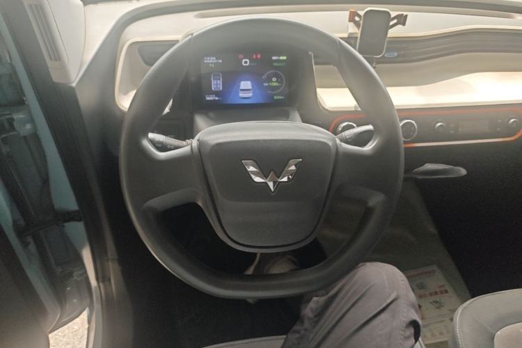 Used Wuling Hongguang MINIEV 2020 Enjoyment Model Lithium Iron Phosphate Steering Wheel
