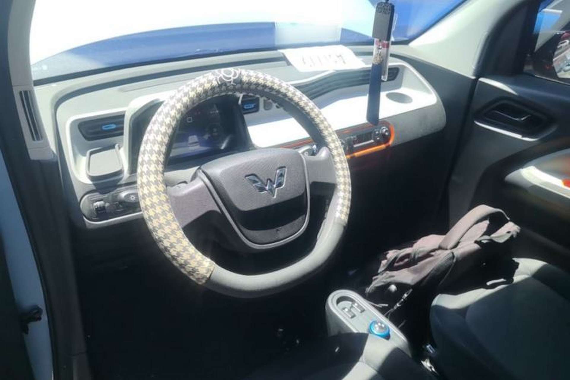 Used Wuling Hongguang MINIEV 2020 Freedom Version Lithium Iron Phosphate Steering Wheel