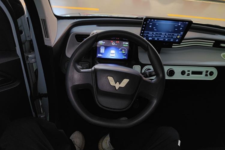 Used Wuling Hongguang MINIEV 2020 Freedom Version Lithium Iron Phosphate Steering Wheel