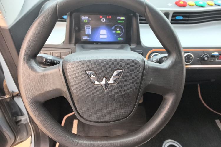 Used Wuling Hongguang MINIEV 2020 Enjoy Edition Lithium-Ion Battery Steering Wheel