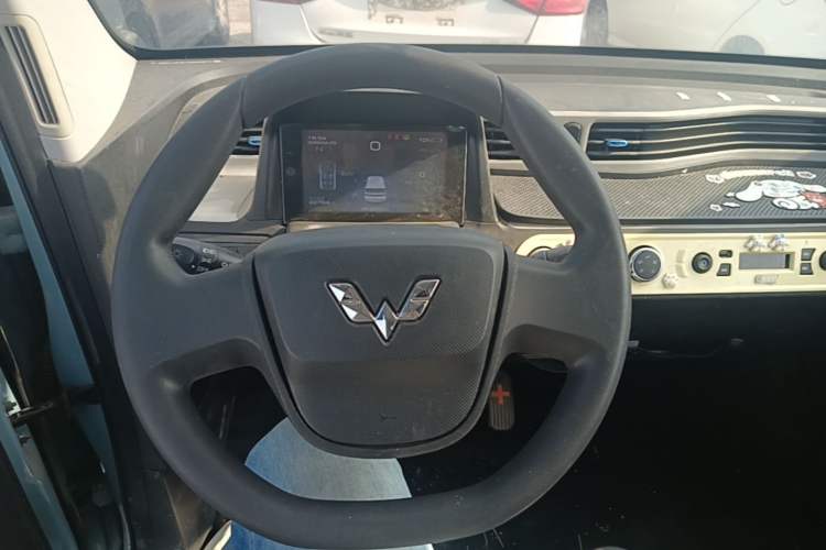 Used Wuling Hongguang MINIEV 2020 Freedom Version Lithium Iron Phosphate Steering Wheel