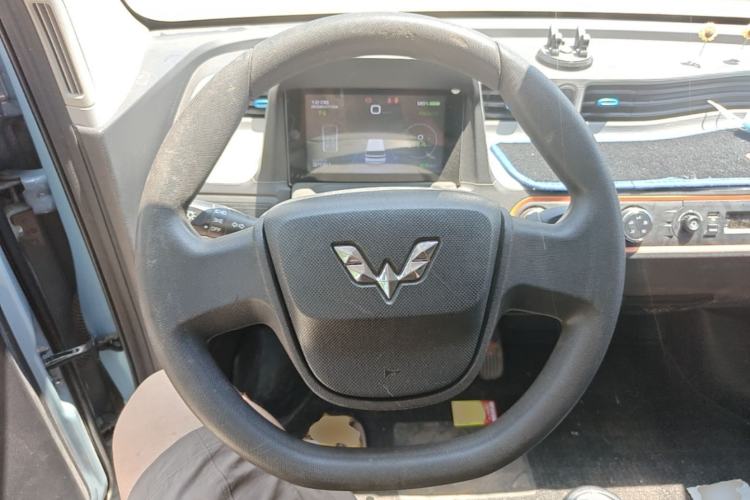 Used Wuling Hongguang MINIEV 2020 Zizai Version Lithium-NMC Steering Wheel