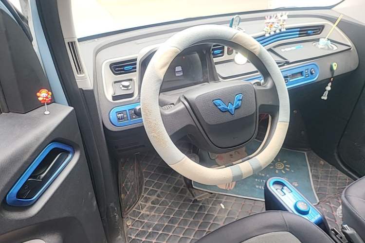 Used Wuling Hongguang MINIEV 2020 Zizai Version Lithium-NMC Steering Wheel