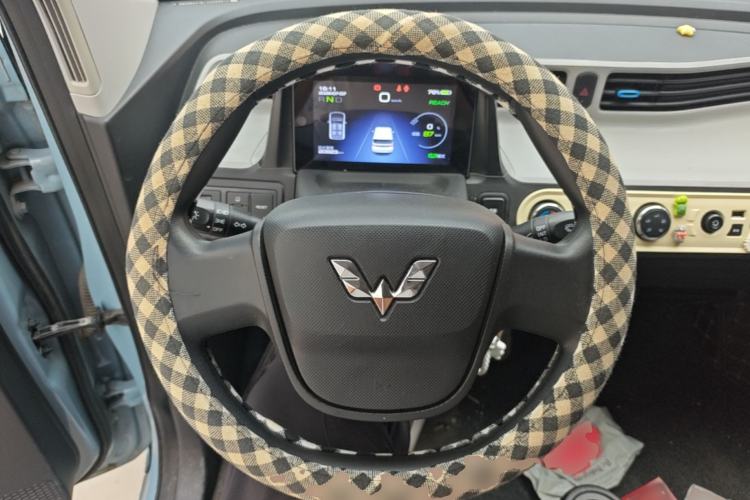 Used Wuling Hongguang MINIEV 2020 Freedom Version Lithium Iron Phosphate Steering Wheel