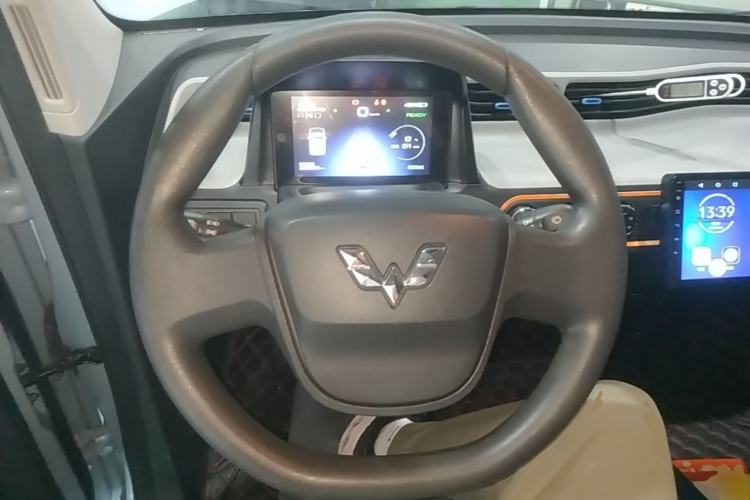 Used Wuling Hongguang MINIEV 2020 Zizai Version Lithium-NMC Steering Wheel
