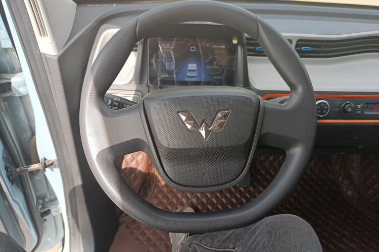 Used Wuling Hongguang MINIEV 2020 Freedom Version Lithium Iron Phosphate Steering Wheel