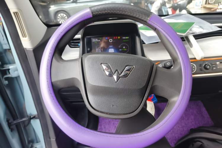 Used Wuling Hongguang MINIEV 2020 Enjoyment Model Lithium Iron Phosphate Steering Wheel
