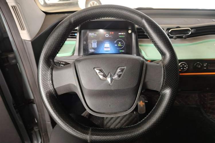 Used Wuling Hongguang MINIEV 2020 Freedom Version Lithium Iron Phosphate Steering Wheel