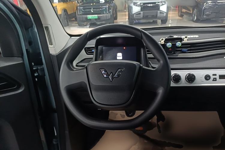 Used Wuling Hongguang MINIEV 2020 Enjoyment Model Lithium Iron Phosphate Steering Wheel