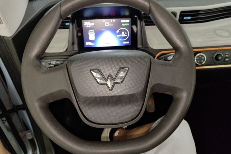 Used Wuling Hongguang MINIEV 2020 Enjoy Edition Lithium-Ion Battery Steering Wheel