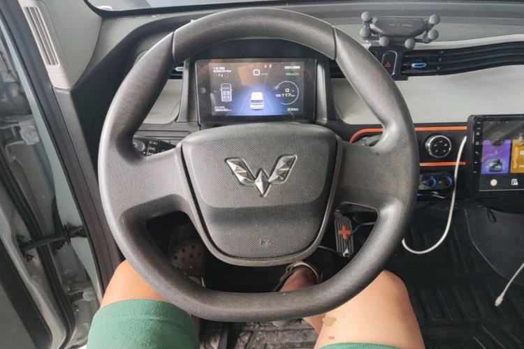 Used Wuling Hongguang MINIEV 2020 Freedom Version Lithium Iron Phosphate Steering Wheel