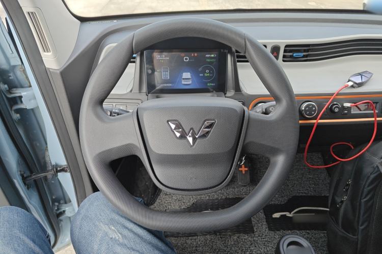 Used Wuling Hongguang MINIEV 2020 Freedom Version Lithium Iron Phosphate Steering Wheel