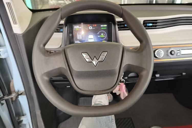 Used Wuling Hongguang MINIEV 2020 Freedom Version Lithium Iron Phosphate Steering Wheel