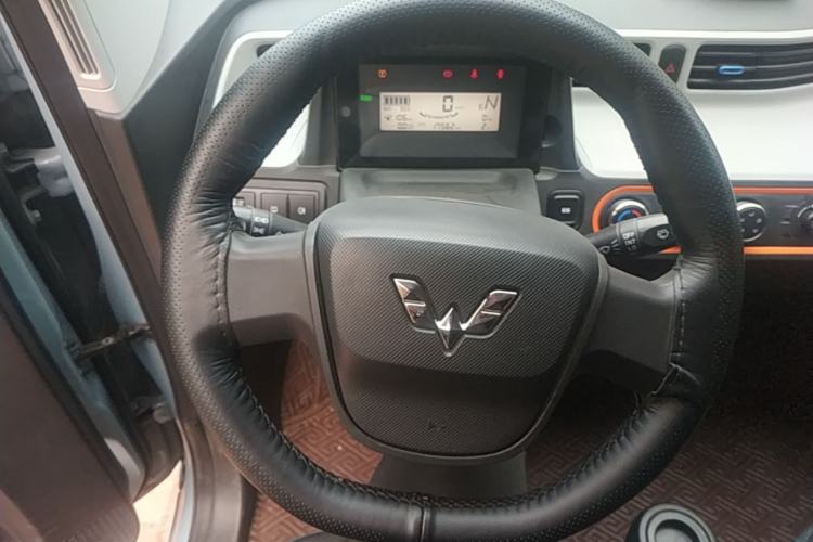 Used Wuling Hongguang MINIEV 2020 Lite Version Lithium Iron Phosphate Steering Wheel
