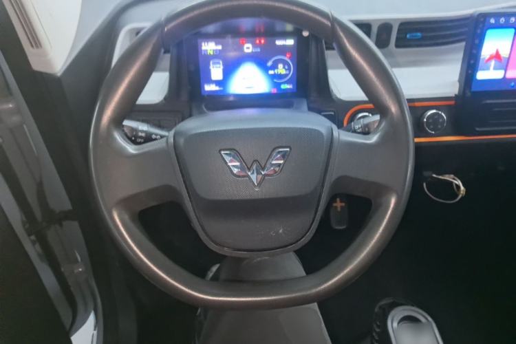 Used Wuling Hongguang MINIEV 2020 Enjoyment Model Lithium Iron Phosphate Steering Wheel