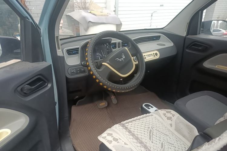 Used Wuling Hongguang MINIEV 2020 Enjoyment Model Lithium Iron Phosphate Steering Wheel