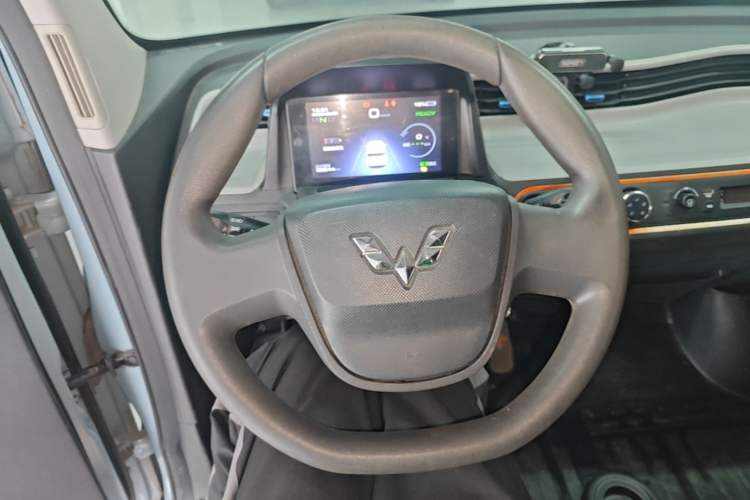 Used Wuling Hongguang MINIEV 2020 Freedom Version Lithium Iron Phosphate Steering Wheel