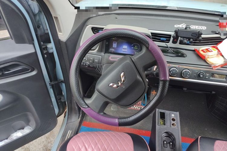 Used Wuling Hongguang MINIEV 2020 Enjoyment Model Lithium Iron Phosphate Steering Wheel
