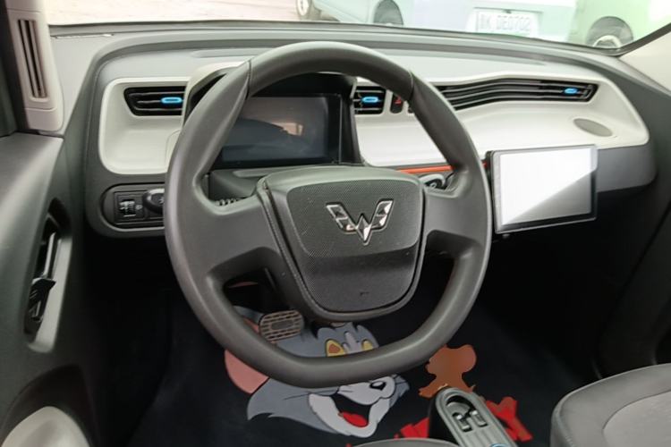 Used Wuling Hongguang MINIEV 2020 Freedom Version Lithium Iron Phosphate Steering Wheel