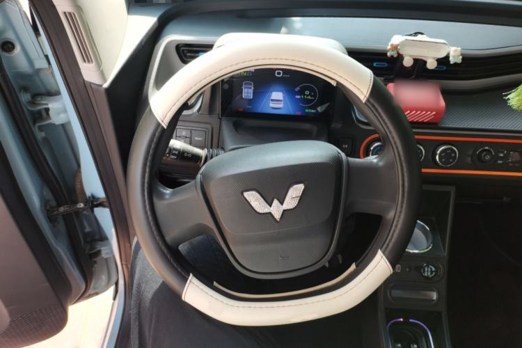 Used Wuling Hongguang MINIEV 2020 Freedom Version Lithium Iron Phosphate Steering Wheel