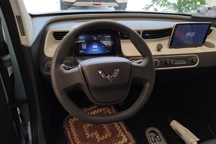 Used Wuling Hongguang MINIEV 2020 Zizai Version Lithium-NMC Steering Wheel