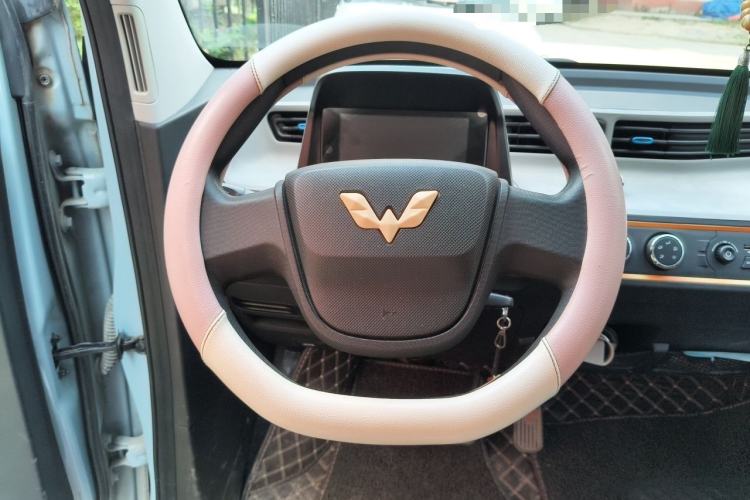 Used Wuling Hongguang MINIEV 2020 Freedom Version Lithium Iron Phosphate Steering Wheel