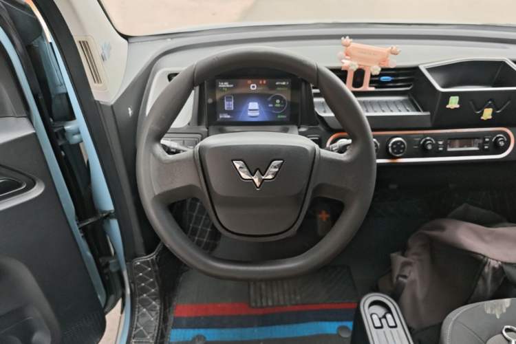 Used Wuling Hongguang MINIEV 2020 Freedom Version Lithium Iron Phosphate Steering Wheel