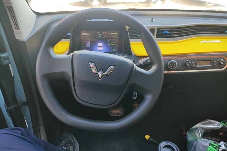Used Wuling Hongguang MINIEV 2020 Zizai Version Lithium-NMC Steering Wheel