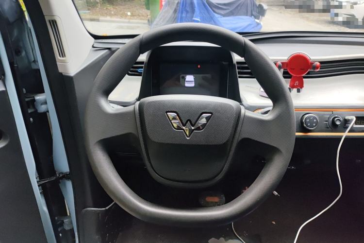 Used Wuling Hongguang MINIEV 2020 Zizai Version Lithium-NMC Steering Wheel