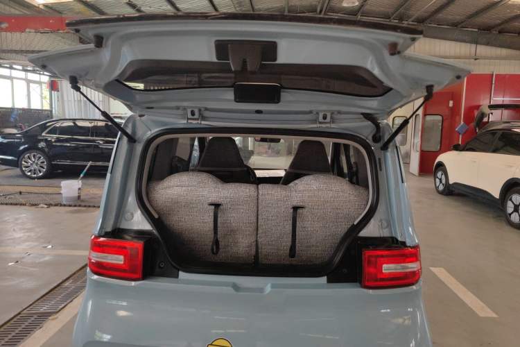 Used Wuling Hongguang MINIEV 2020 Freedom Version Lithium Iron Phosphate Trunk