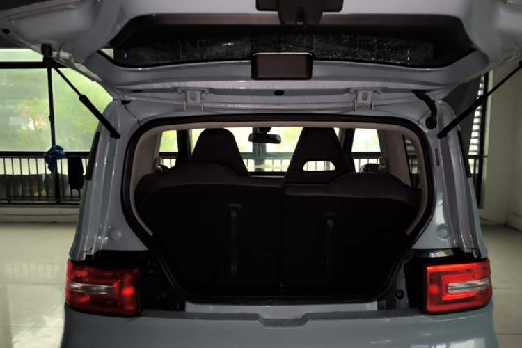 Used Wuling Hongguang MINIEV 2020 Enjoyment Model Lithium Iron Phosphate Trunk