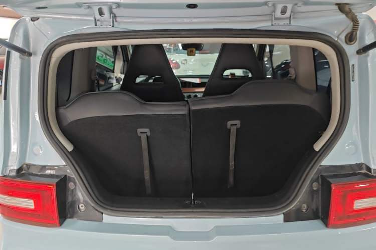 Used Wuling Hongguang MINIEV 2020 Freedom Version Lithium Iron Phosphate Trunk