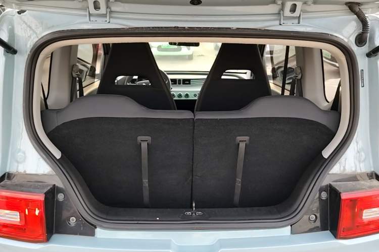 Used Wuling Hongguang MINIEV 2020 Freedom Version Lithium Iron Phosphate Trunk