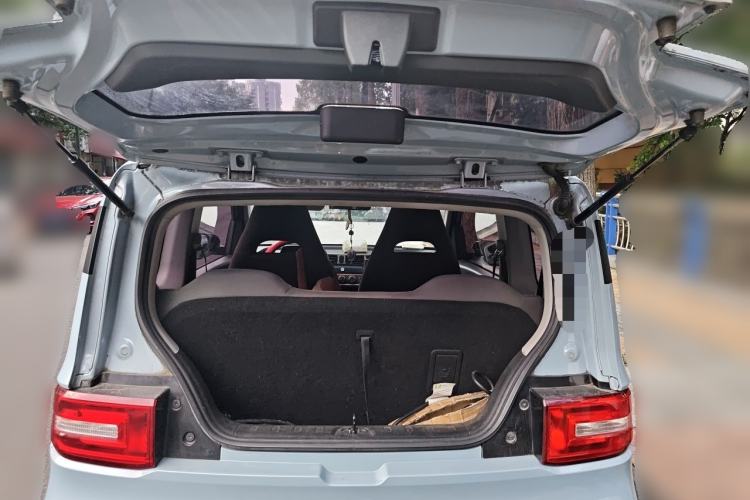 Used Wuling Hongguang MINIEV 2020 Zizai Version Lithium-NMC Trunk