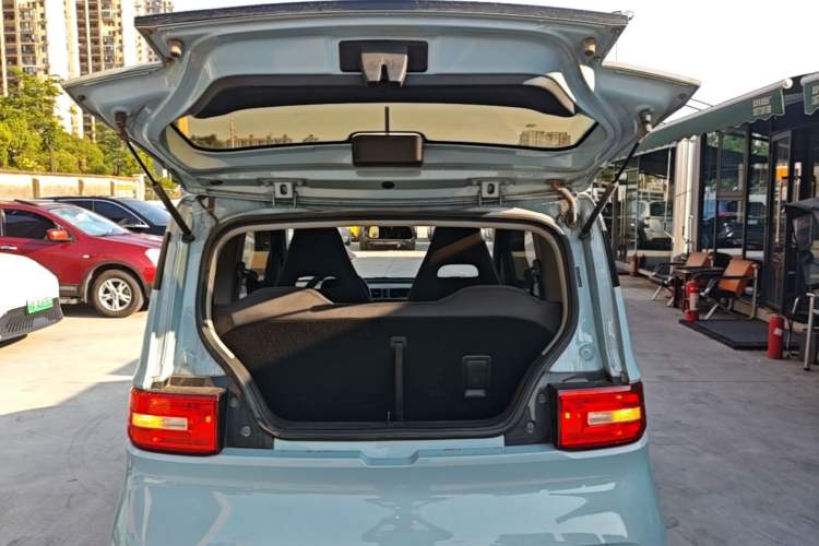 Used Wuling Hongguang MINIEV 2020 Freedom Version Lithium Iron Phosphate Trunk