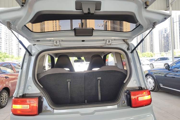 Used Wuling Hongguang MINIEV 2020 Enjoyment Model Lithium Iron Phosphate Trunk