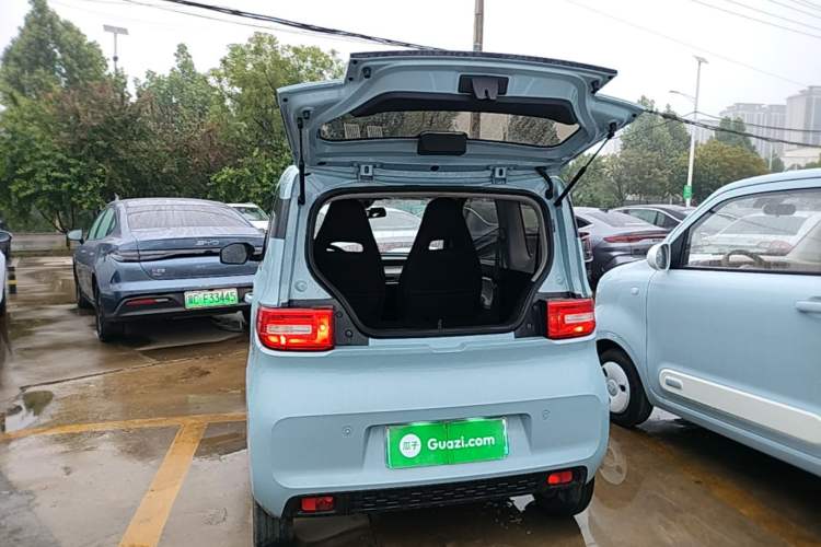 Used Wuling Hongguang MINIEV 2020 Freedom Version Lithium Iron Phosphate Trunk