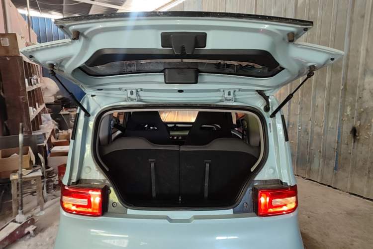 Used Wuling Hongguang MINIEV 2020 Freedom Version Lithium Iron Phosphate Trunk