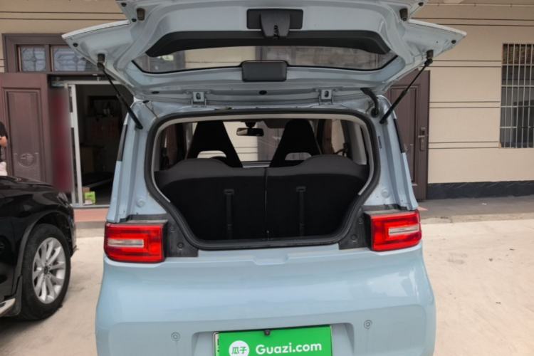 Used Wuling Hongguang MINIEV 2020 Zizai Version Lithium-NMC Trunk