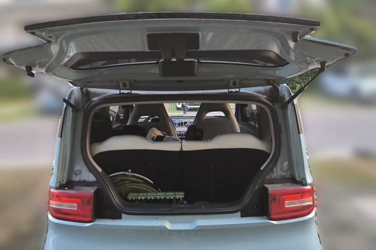 Used Wuling Hongguang MINIEV 2020 Zizai Version Lithium-NMC Trunk